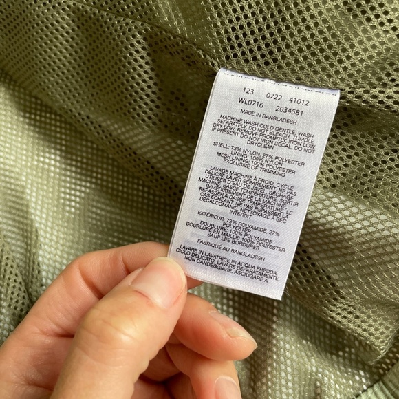 Columbia Light Green Cropped Wind Breaker Jacket - Picture 9 of 10